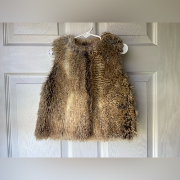 ZARA Faux Fur Vest 2-3 years - Picture 1 of 6